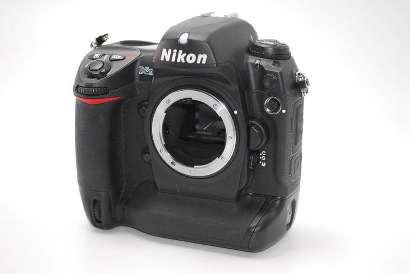 101074☆ほぼ新☆1172shot Nikon D2H デジタル一眼レフカメラ ボディ単体