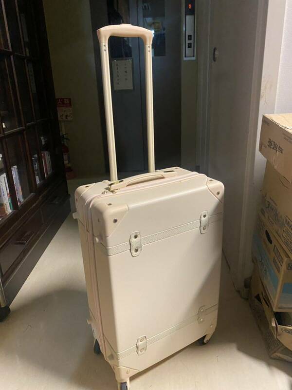 モアエルグ（MOIREG）スーツケース キャリーバッグ キャリーケース ４輪 ビジネス TSA 2022年購入1回使用のみ