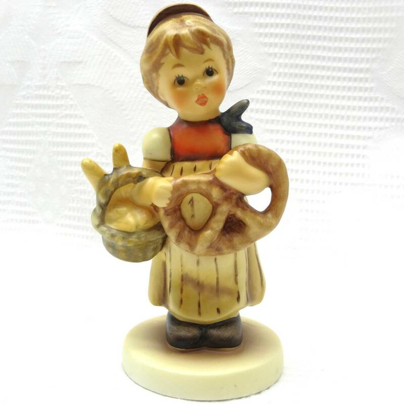 A14 フンメル人形 #2004 プレッツェル ガール Feisch gebacken Pretzel Girl ゲーベル ドイツ ヴィンテージ 陶器人形 置物