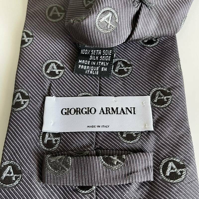 GIORGIO ARMANI(ジョルジオアルマーニ) グレーAGロゴ丸ドットネクタイ