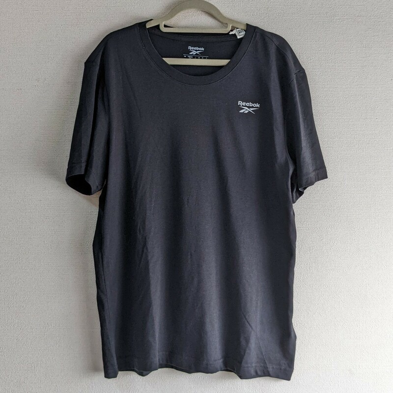 新品未使用 S 定価2959円 Reebok ワンポイントロゴtシャツ ブラック 黒 リーボック FP9182 ノームコア 半袖tシャツ
