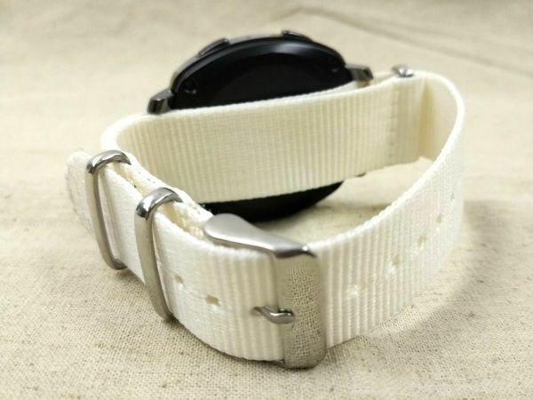 ナイロン製ミリタリーストラップ natoタイプ 腕時計布ベルト ホワイト 20mm