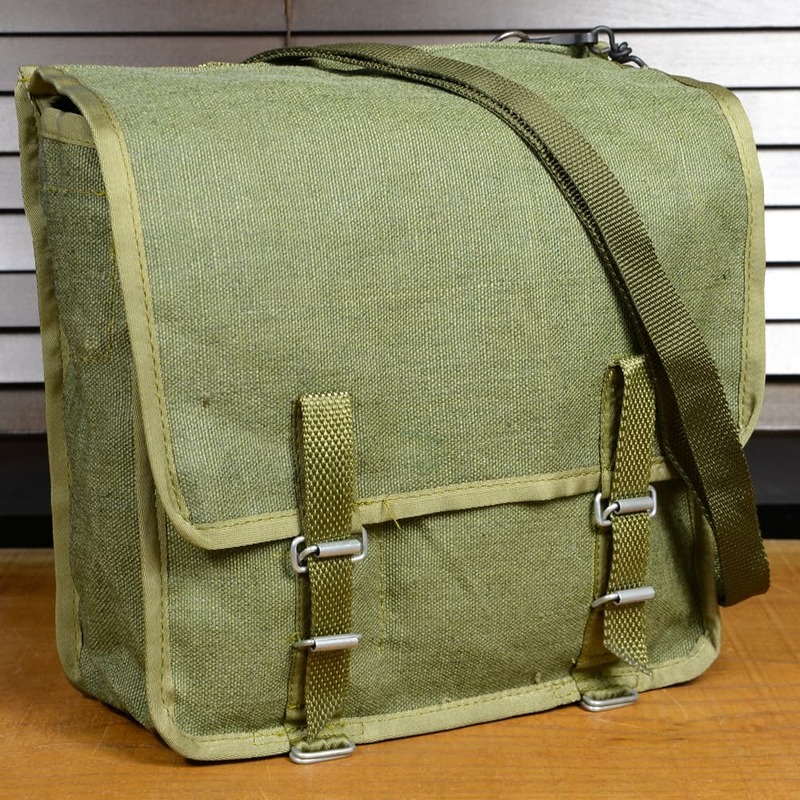 ポーランド軍放出品 ブレッドバッグ ショルダーストラップ付 [ 良い ] ショルダーバック メッセンジャーバッグ かばん