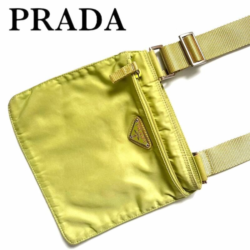 【送料無料】PRADA プラダ　ライトグリーン　緑　ミニバッグ　ショルダーバッグ　ナイロン　サコッシュ　カバン　斜め掛け　鞄　ロゴ