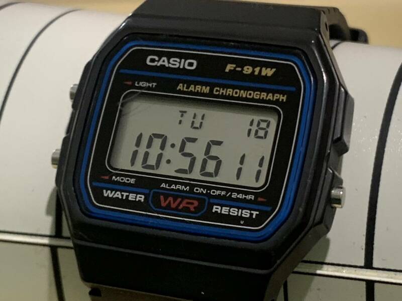10301☆稼働☆CASIO カシオ 腕時計 メンズ レディース チープカシオ チプカシ 海外モデル デジタル F-91W 難あり彡