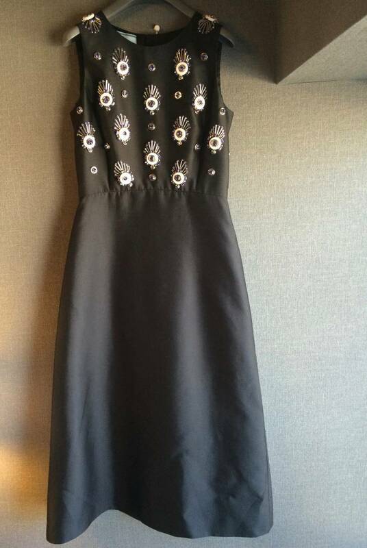 100万 新品 プラダ 12-13AW 豪華 装飾 ワンピース ドレス 40 PRADA ブラック 黒 ビジュー ラインストーン