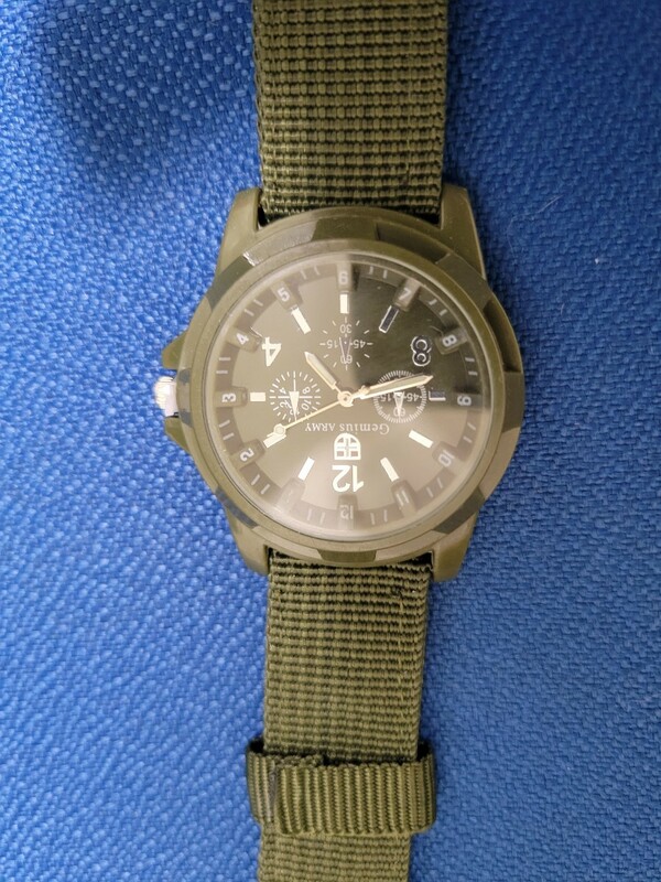 【新品】腕時計 グリーン　メンズ アナログ 時計小さめ 電池交換 腕時計