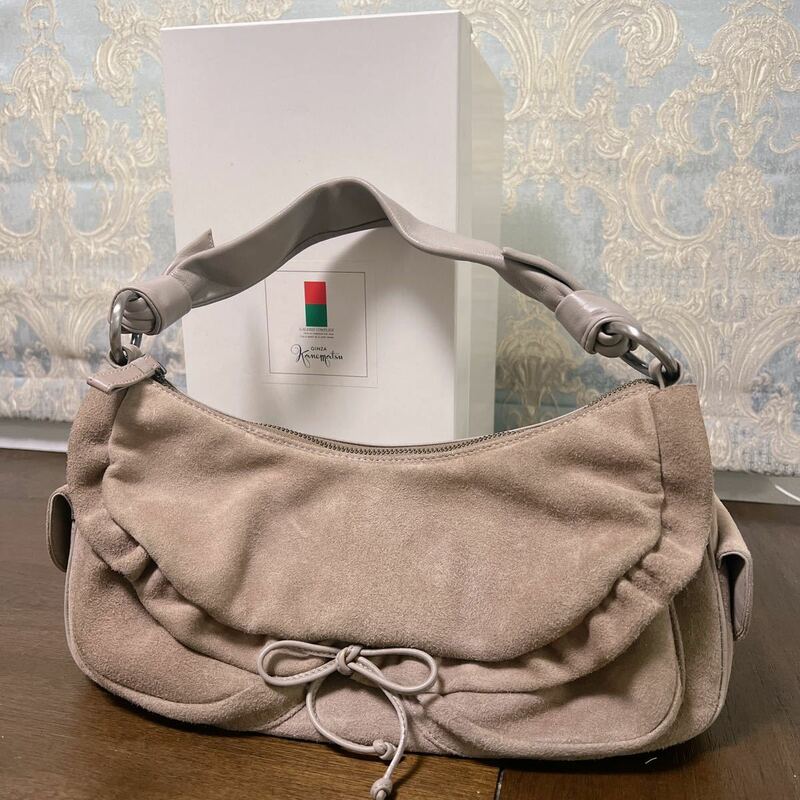 銀座 かねまつ GINZA Kanematsu 日本製 ハンドバッグ スエード レザー グレージュ ベージュ リボン バッグ 鞄 異素材 レディース