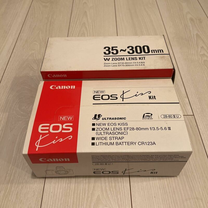 【未使用】NEW EOS Kiss Kit 35〜300mm W ZOOM LENS KIT
