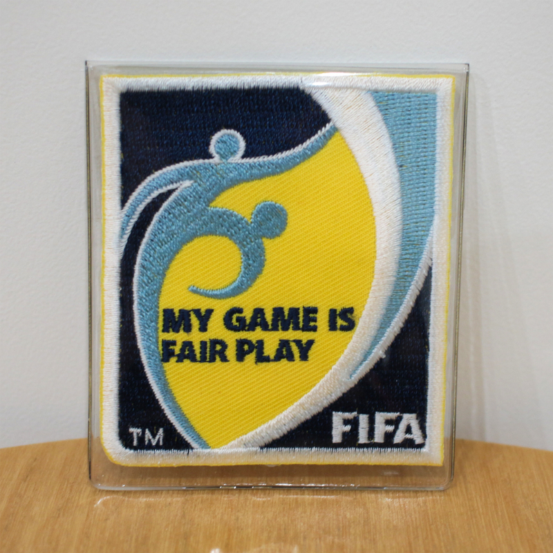 [アンブロ製ケース付]FIFA【サッカー フェアプレー ワッペン/MY GAME IS FAIR PLAY/審判グッズ】ゆうパケットポスト匿名配送