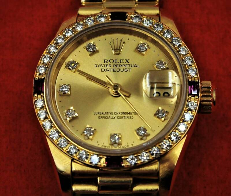 ロレックス　デイトジャスト　オイスターパーペチュアル　18金レディース腕時計を出品いたしました。