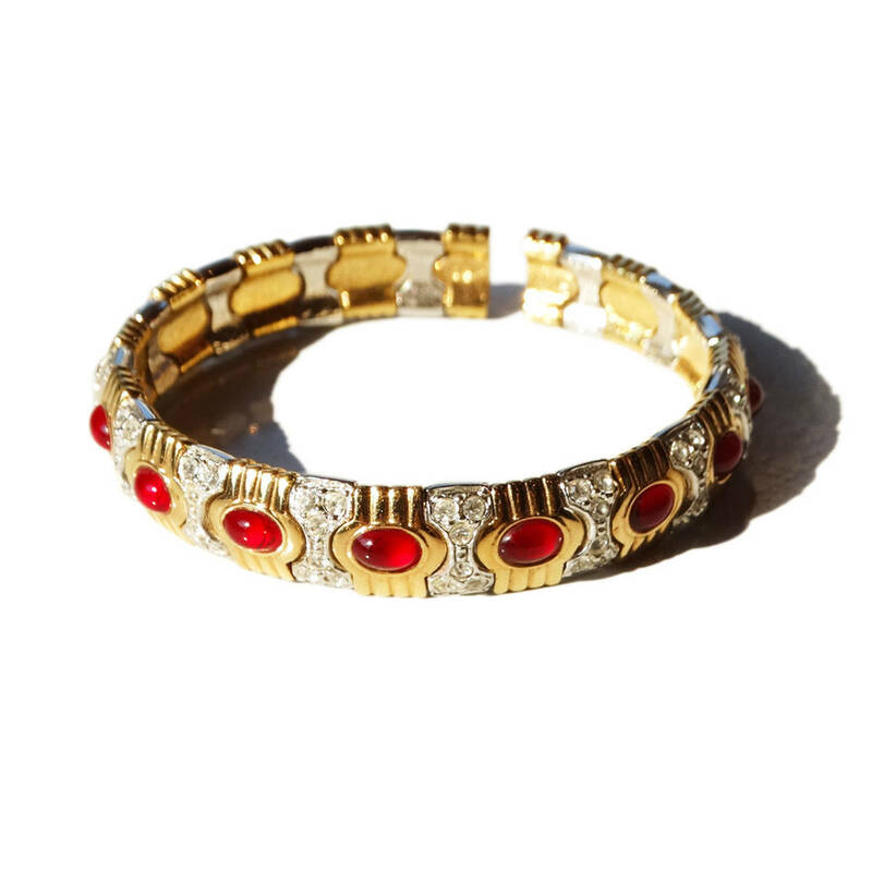 ★80s vintage rhinestone × red cabochon bangle