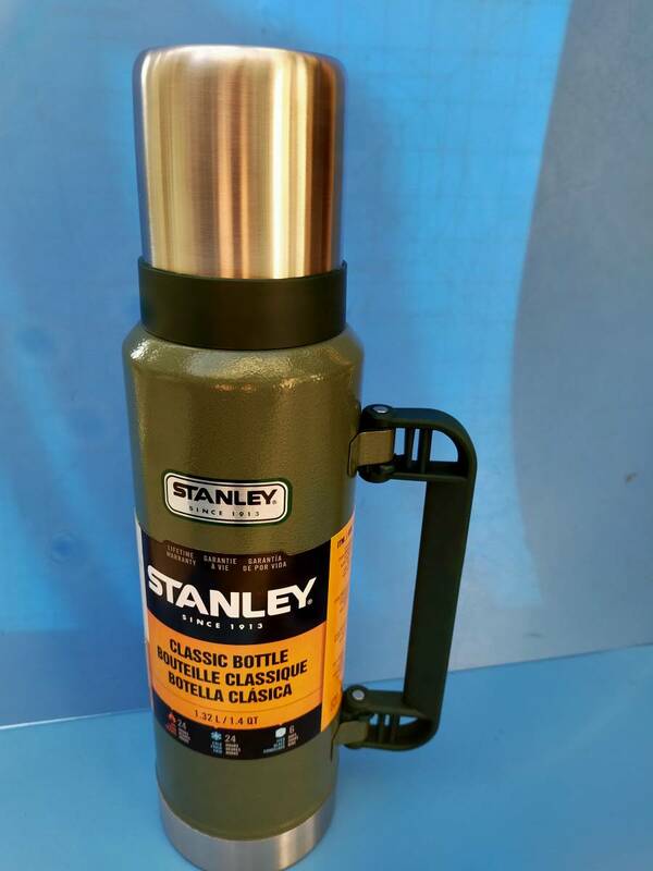STANLEY(スタンレー) クラシックボトル 1.4QT(1.32L) ステンレス製卓上用魔法瓶 1307732