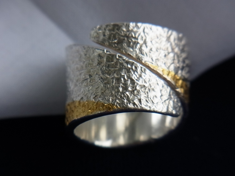 ☆銀泉 いづみけん SILVER 925 シルバー x GF 銀製 彫金 金属工芸 美しいリング 指輪/USED