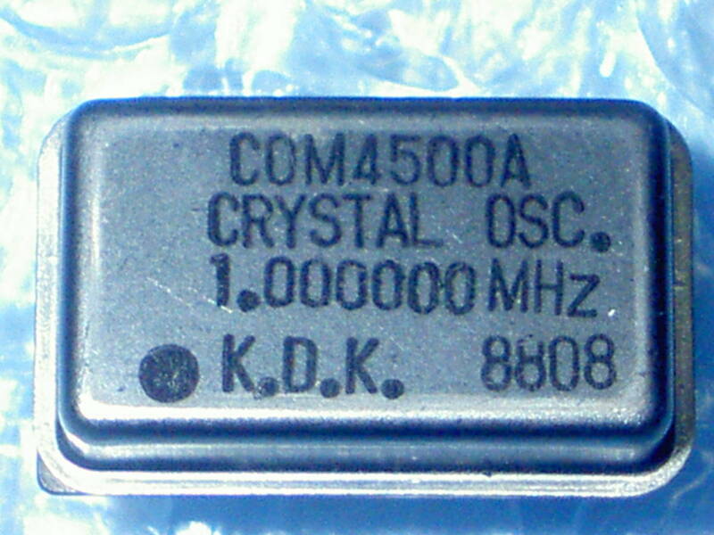 KDK クリスタルオシレーター CRYSTAL OSC COM4500A【1.000000MHz】