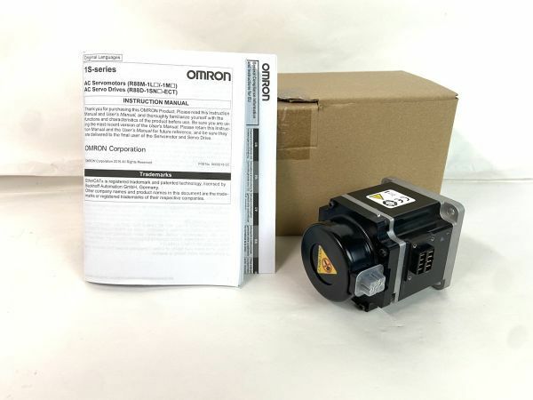 【G256】未使用/保管品 OMRON オムロン ACサーボモーター R88M-1M20030S-S2 b