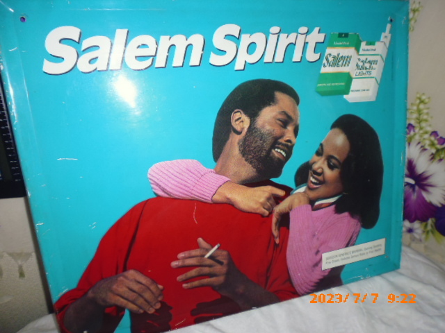 ビンテージ　アメリカのタバコ屋看板　Salem 1985年製　セーラム金属製看板　