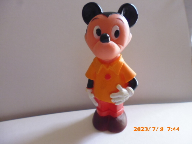 ミッキーマウス　Mickey Mouse 　Disney １９７０年代の初頭のソフビフィギュア　珍品