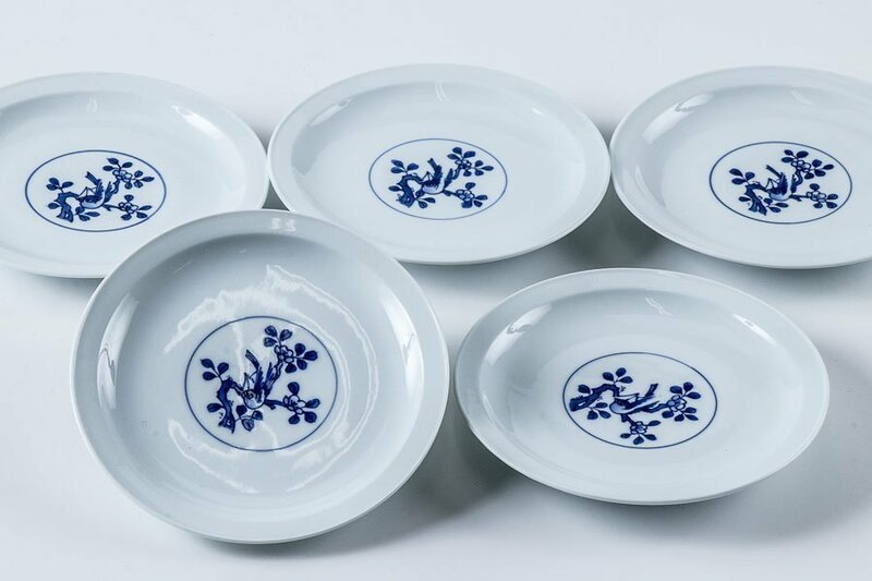 【作家物】『 染付梅鳥文五寸皿 5客 14977 』 5枚組 料亭 日本料理 懐石 会席 和食器 盛皿 取皿 煮物皿 陶磁器 磁器 中皿