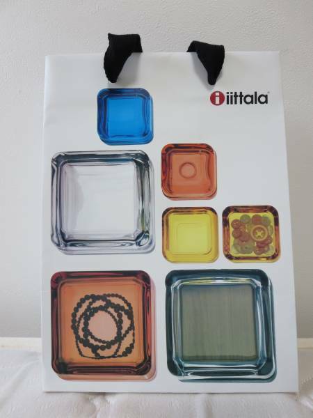 在8 iittala 直営店 紙袋 小 Vitriini柄 26×19㎝ 送料￥198-