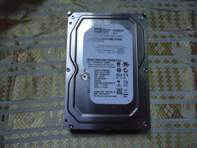 SATA HDD 3.5inch 320GB　Western Digital WD32000AVJS 正常動作品