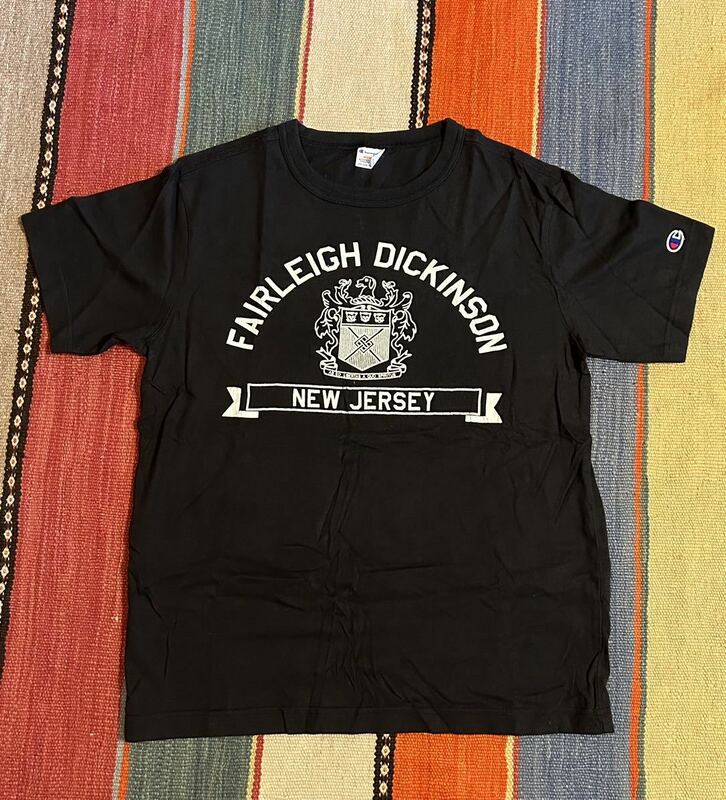 11CHAMPION T-SHIRT チャンピオン Tシャツ　 黒色　ブラック M FAIRLEIGH DICKINSON