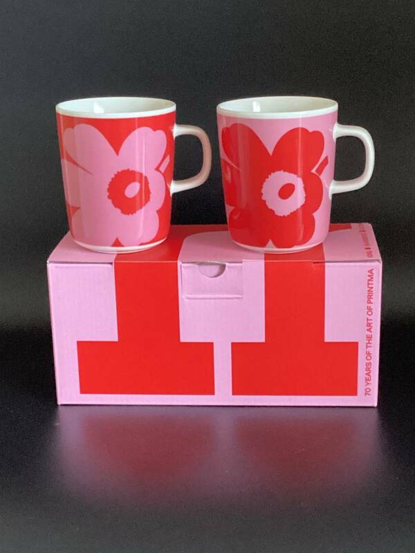 【未使用】新品　マリメッコ　ウニッコ　アニバーサリーコレクション　ユフラ　レッド　ピンク　(2個セット　箱入り)　マグカップ