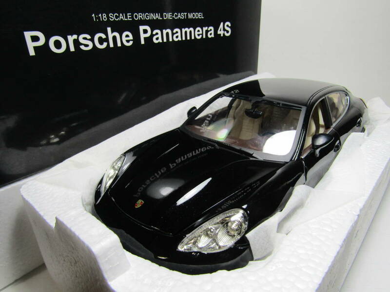 PORSCHE 1/18 ポルシェ Panamera パナメーラ 4s Rarticular Design製品 ブラック 初代 970 美品 元箱あり