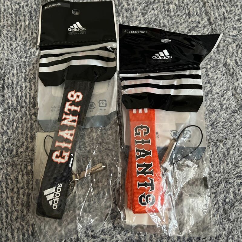 アディダス ジャイアンツ　巨人　ネックホルダー ネックストラップ 2点　未使用　adidas GIANTS