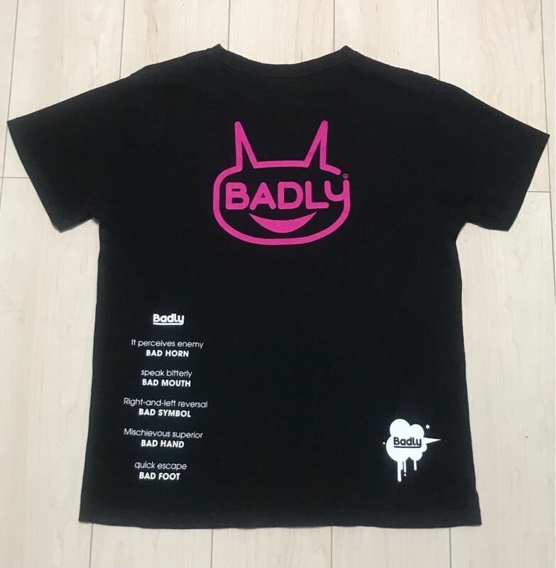 Laundry BADLY Tシャツ M 黒　かわいい系