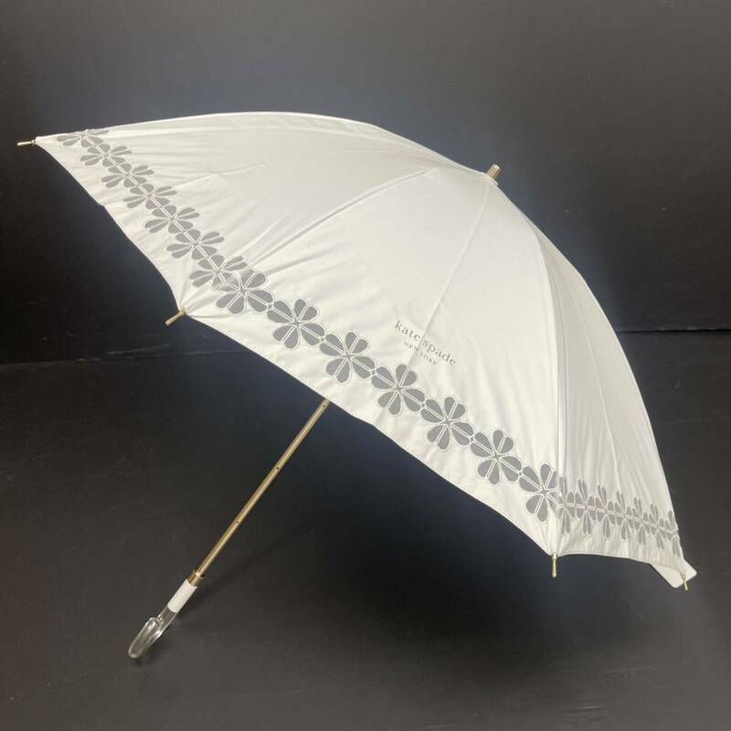 新品52060 ケイトスペードKate spade＊白ホワイト　ハートクローバー刺繍 晴雨兼用日傘雨傘 遮光９９％遮蔽率９９％以上遮熱 プチパラ
