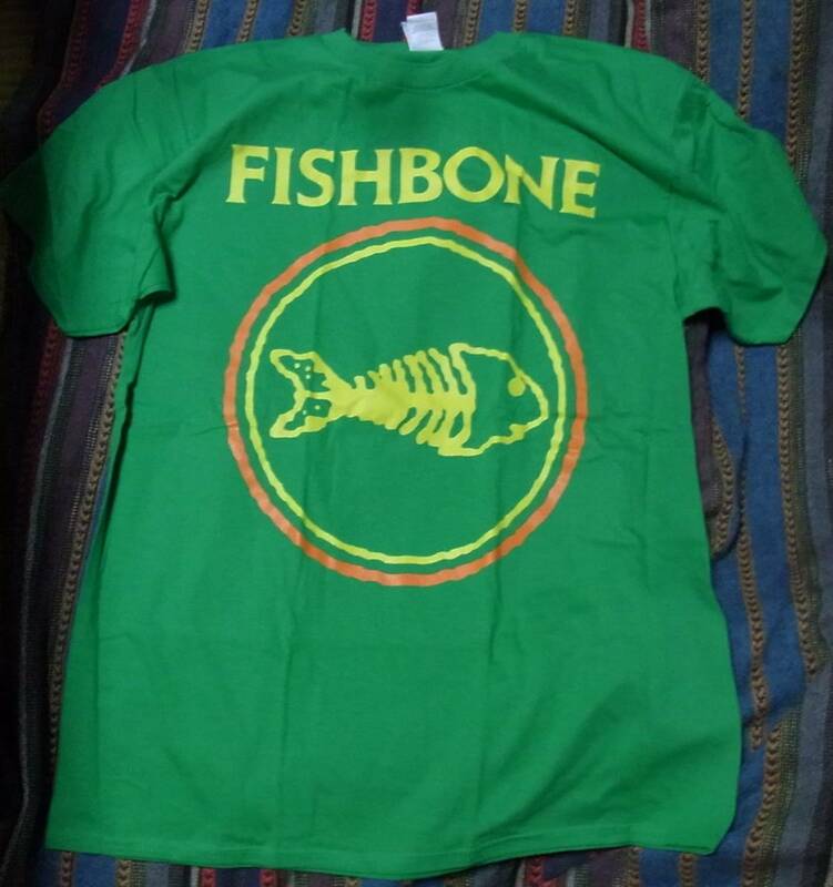 新品 FUJI ROCK フジロック 2018 FISHBONE Tシャツ フィッシュボーン xl表記ですが小さ目でｍ、Ｌくらいのサイズ感