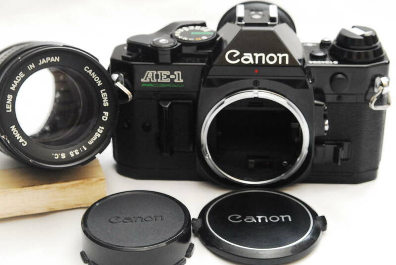 Canon AE-1 PROGRAM/FD 135mm (ジャンク品） CC-0723-01