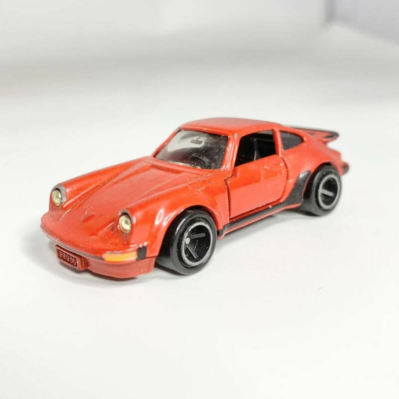 昭和レトロ　トミカ　TOMICA　ポルシェ 930 ターボ　赤　レッド　ミニカー　フィギュア　模型　当時物　トミー　TOMY　1979