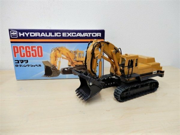 越A02149★コマツ ローディングショベル PC650 / HYDRAULIC EXCAVATOR シンセイ 1/50 非売品 販促用 昭和レトロ 玩具 趣味