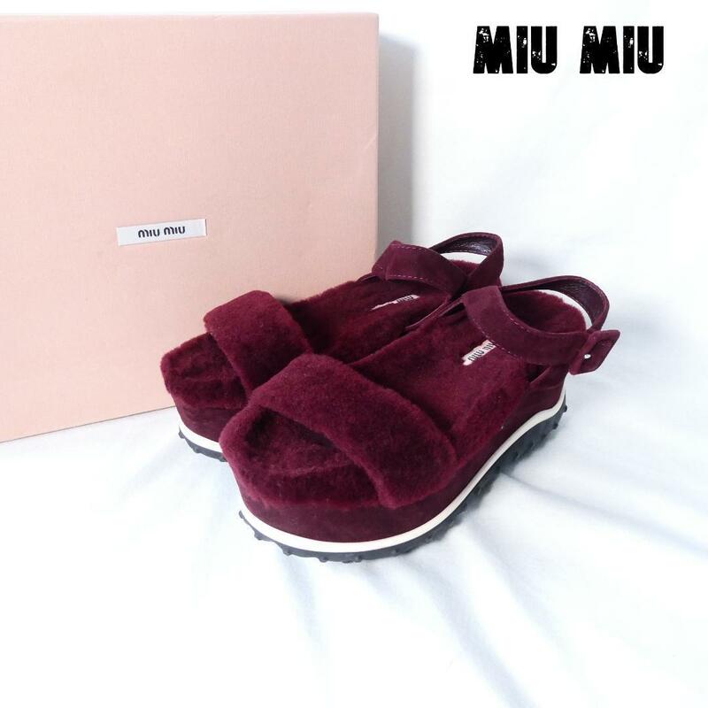 良品 綺麗 MIU MIU ミュウミュウ サイズ37 約24㎝ MARE アンクルストラップ オープントゥ ファー 厚底 サンダル ボルドー