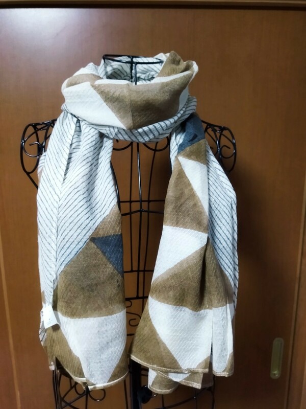 【新品未使用】￥2,900 MALAIKA マライカ スカーフ ストール 80×170cm