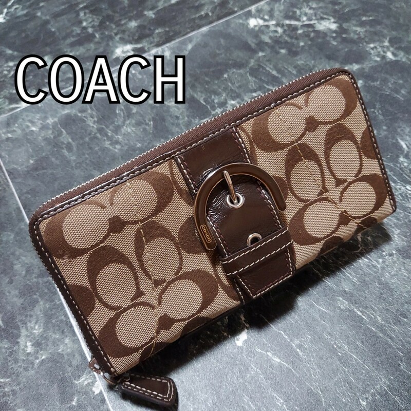 コーチ　COACH　ラウンドファスナー長財布　ベルトデザイン