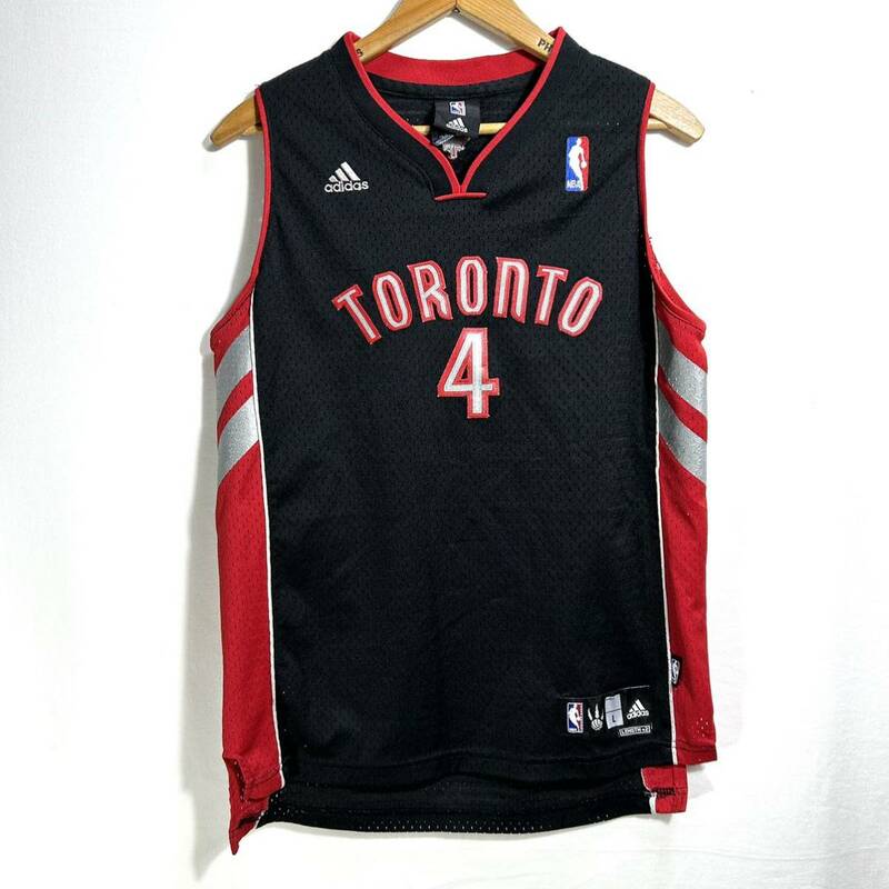 ■ 子供用 adidas NBA Toronto Raptors #4 BOSH バスケ ユニフォーム タンクトップ サイズL 古着 アディダス ラプターズ ボッシュ KIDS ■