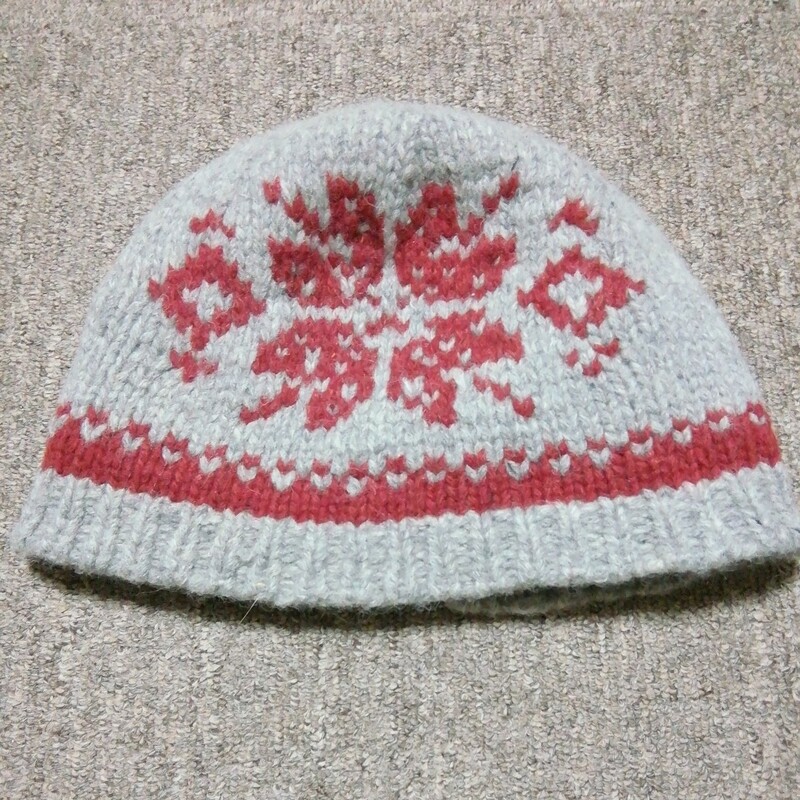 ★【古着】Canadian East(カナディアンイースト)　帽子(ニット帽)　グレー、赤など