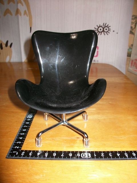 ●○ドールサイズ　デザインチェアー　黒◆椅子　いす　イス○●
