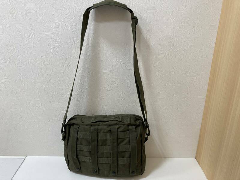 ☆　ミリタリー用品　YMCL KY. MOLLE ツールバッグ『BAG.MOLLE TOOL 8415-08-911-3101』　カーキ色　ショルダーバッグ肩掛けバック　 管IAR