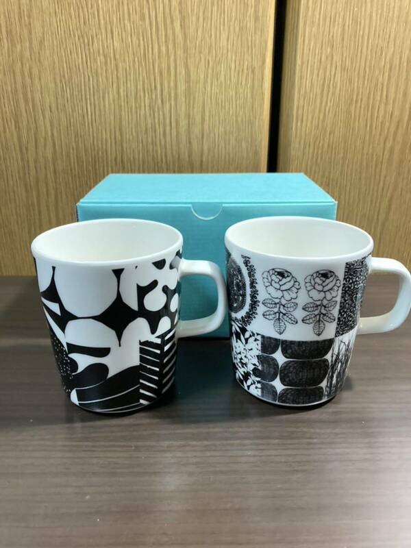 ▼マリメッコ≪イフデッサ　マグカップ　2個≫marimekko 陶器製