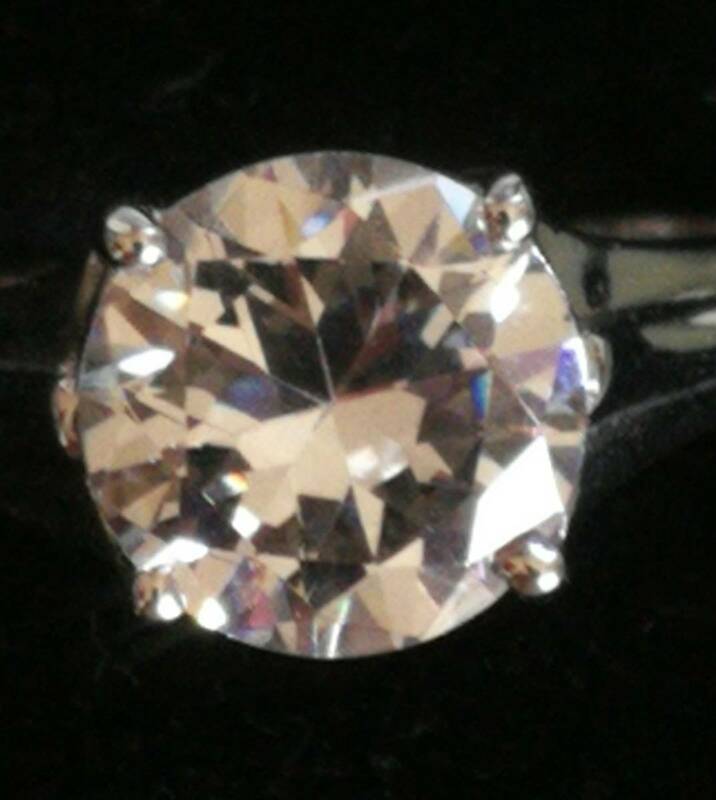 ダイヤモンド指輪・K10・13号