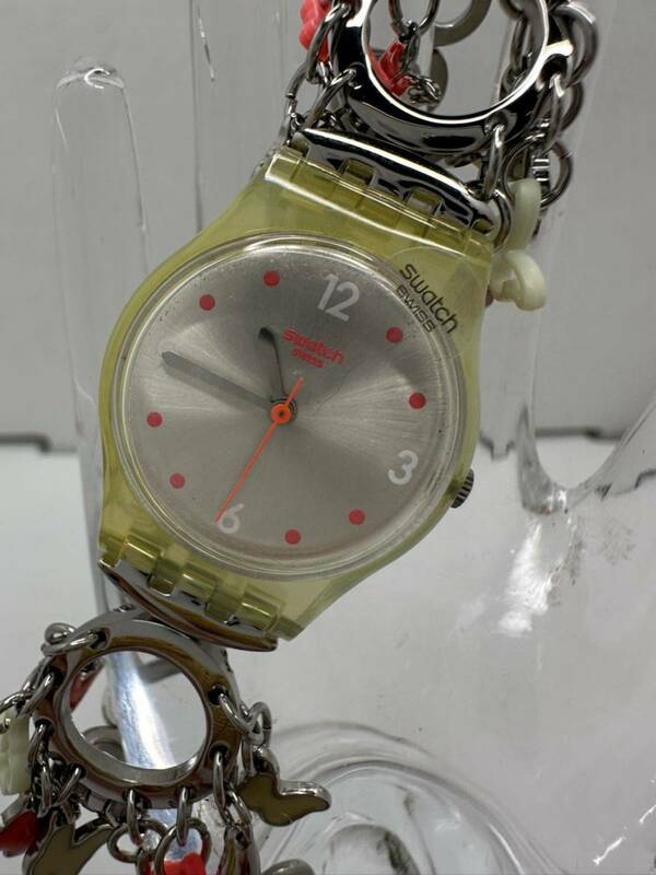 【SWATCH】レディース腕時計　クォーツ　未使用　店舗在庫品　電池交換済み　稼動品　39