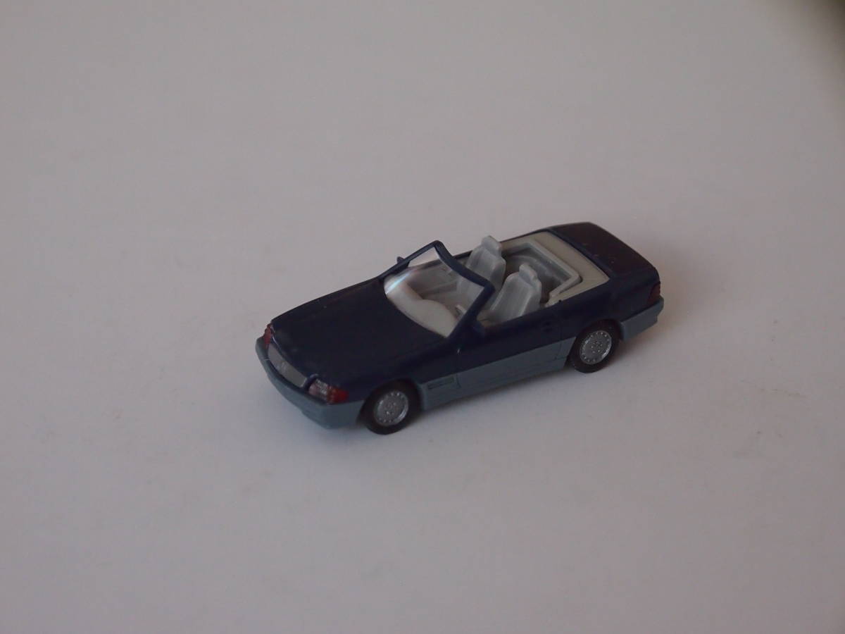WIKING 1/87 (142 02) Mercedes 500 SL Cab (blue）ドイツ製