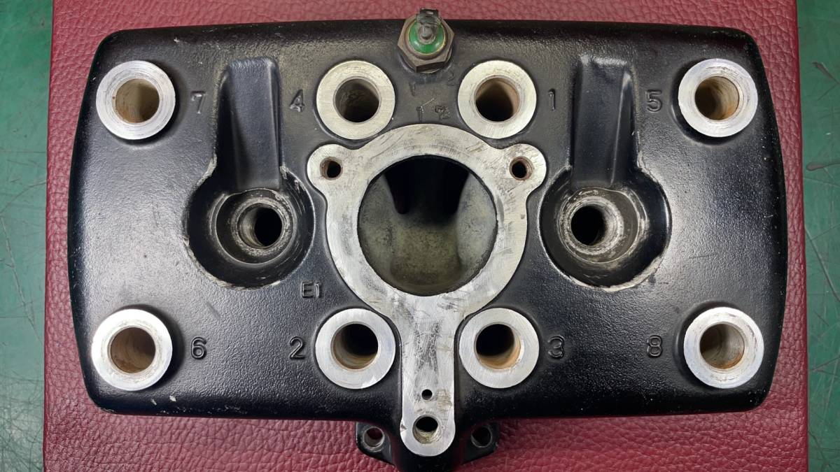 RZ250 ４L３ 純正部品 シリンダーヘッド：4L3-11111-00 廃番品 当時モノ 傷有り 予備ストックしてました