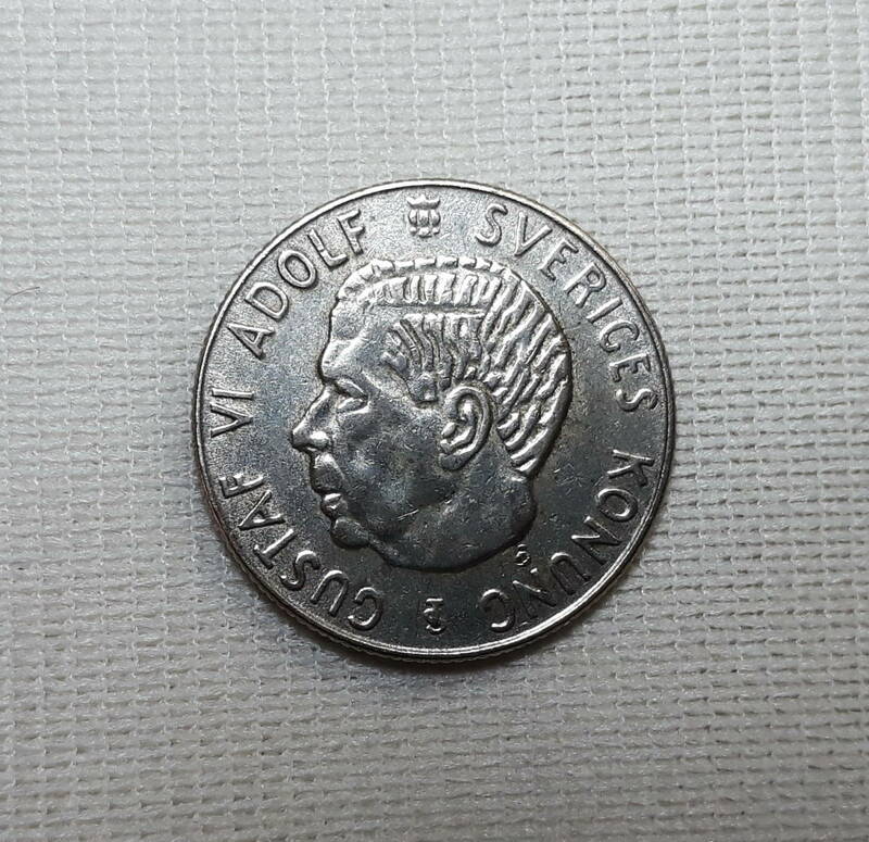 1954年 スウェーデン　1クローナ 25mm　 シルバー 銀貨 ◆ n-75