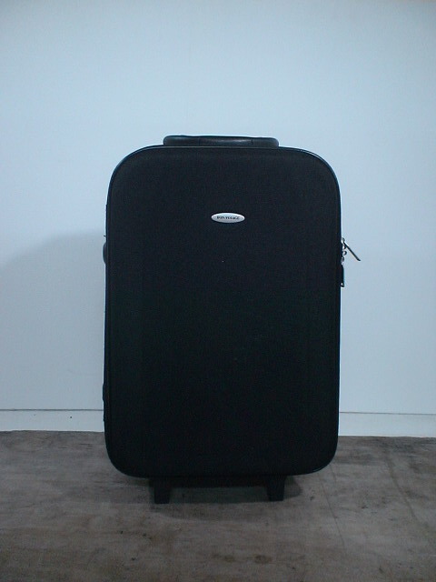 3720　BON VOYAGE　黒　スーツケース　キャリケース　旅行用　ビジネストラベルバック