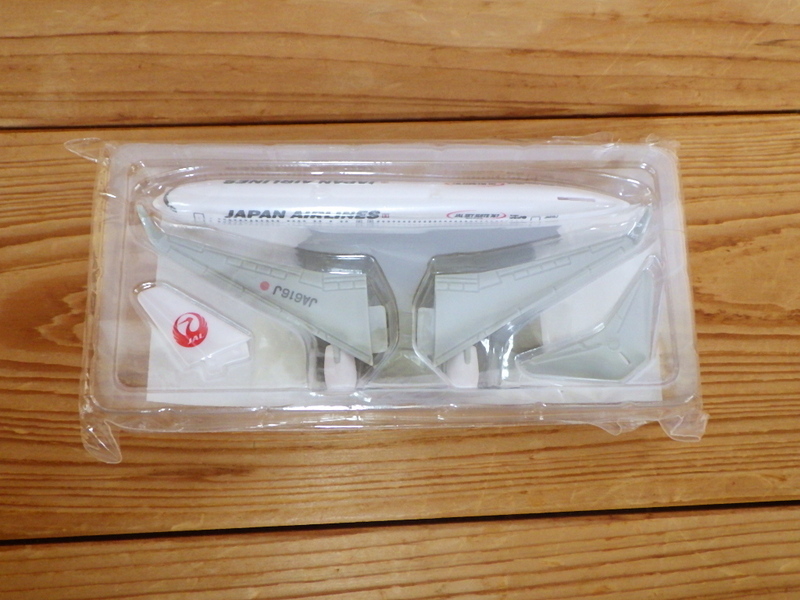 ◆即決◆JAL 機内配布品 プラモデル JA616J JALSKYSUITE767 日本航空 模型 おもちゃ プラモデル モデルプレーン ノベルティ 非売品